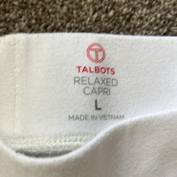 Talbots Relaxed Capris - Picture 3 of 4